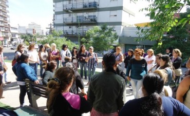 Se realiz&oacute; una caminata y entrega de folleter&iacute;a en el marco del &ldquo;D&iacute;a Internacional de la Eliminaci&oacute;n de la Violencia contra la Mujer&rdquo;