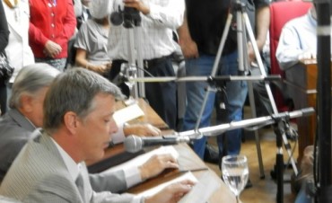 Axel Cantlon: "Me gustar&iacute;a que el SINDICATO MUNICIPAL utilice esa vehemencia para defender a sus trabajadores ante el EJECUTIVO MUNICIPAL&rdquo;