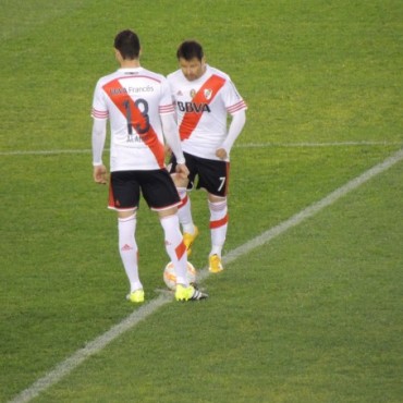 Rive Plate vs Hurac&aacute;n: primera semifinal