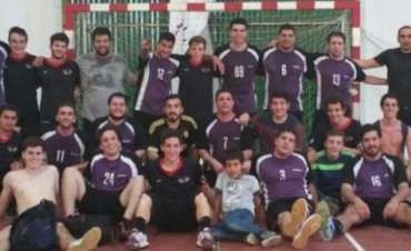 Los equipos masculinos del CBC jugaron el Torneo Rel&aacute;mpago en Giles