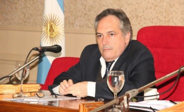 &ldquo;Campana cuenta con muchos profesionales aptos para asumir funciones en el Ejecutivo Municipal&rdquo;.