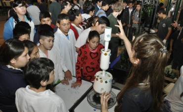 La Escuela T&eacute;cnica N&ordm; 1 realiz&oacute; una Muestra de Proyectos Educativos realizados en 2015