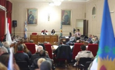  Este jueves al mediod&iacute;a se realizar&aacute; la  sesi&oacute;n extraordinaria.