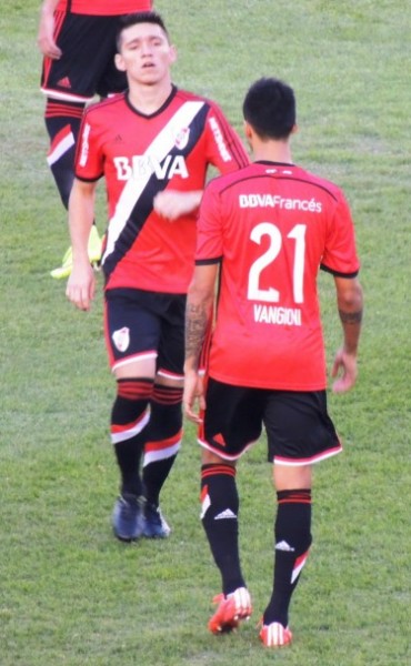 River Plate empat&oacute; con Hurac&aacute;n 2 a 2