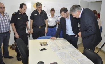 El Intendente anunci&oacute; la creaci&oacute;n de nuevas cuadr&iacute;culas del Comando Patrulla para reforzar la seguridad