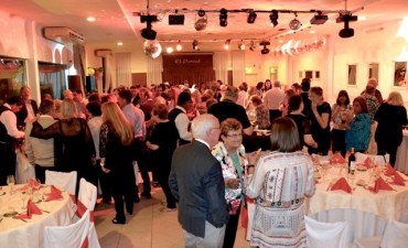 ROTARY CLUB CAMPANA :  Cena Anual Pro-Becas