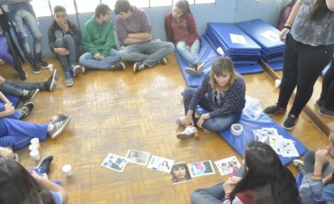 M&aacute;s de 200 participantes de &ldquo;Adolescencia Activa&rdquo; asistieron a talleres de psicolog&iacute;a 