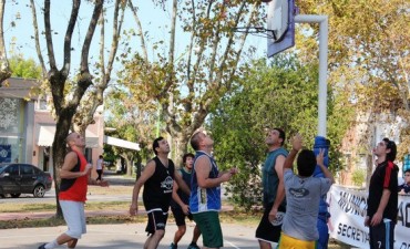 El domingo se realizar&aacute; un Torneo de Basket 3 vs 3 