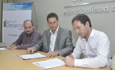 El Intendente firm&oacute; un acuerdo con Provincia Microempresas