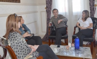 El Intendente recibi&oacute; a referentes de la Uni&oacute;n Docente Campana 