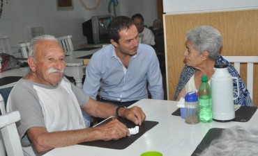 El Intendente visit&oacute; el hogar de ancianos municipal
