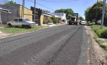 El Municipio tambi&eacute;n mejora con RAP las calles del barrio 9 de Julio 