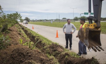 Contin&uacute;a la instalaci&oacute;n de las luminarias LED sobre las colectoras de Panamericana