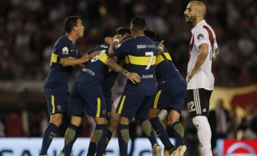 Boca Juniors derrot&oacute; a River Plate 2 a 1