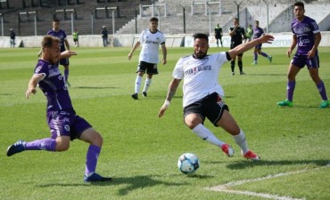 Villa D&aacute;lmine empat&oacute; con Deportivo Riestra 1 a 1