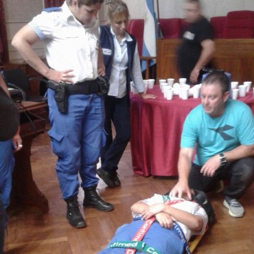 Personal municipal y Polic&iacute;a Local se capacitaron en primeros auxilios