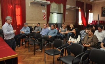 Presentan un plan de emergencias y evacuaci&oacute;n del Palacio Municipal