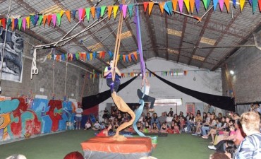 Dos talleres municipales presentaron su muestra anual 