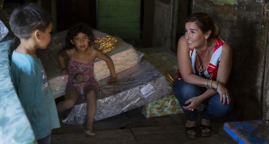 Asisten a familias de extrema vulnerabilidad 