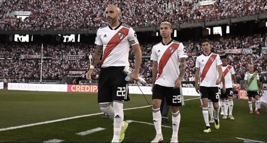 Trabajos con pelota y precisi&oacute;n en River antes de viajar a Lima