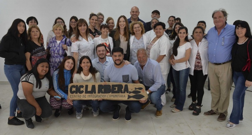 VIDAL INAUGUR&Oacute; UN CENTRO DE ATENCI&Oacute;N PRIMARIA EN QUILMES