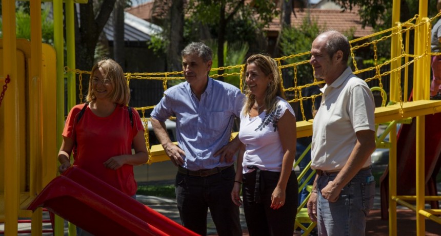 El Parque Urbano ya cuenta con un moderno patio de juegos