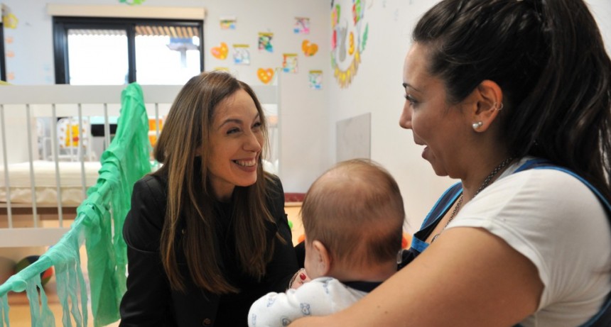 VIDAL VISIT&Oacute; UN CENTRO DE DESARROLLO INFANTO FAMILIAR Y UN CENTRO DE SALUD EN SAN MIGUEL