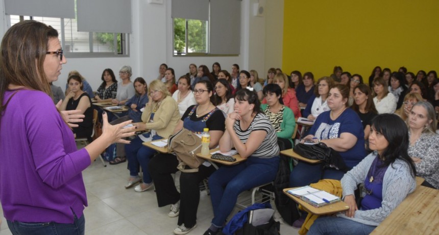 Equipos de orientaci&oacute;n escolar se capacitaron sobre la &ldquo;Ley Micaela&rdquo;
