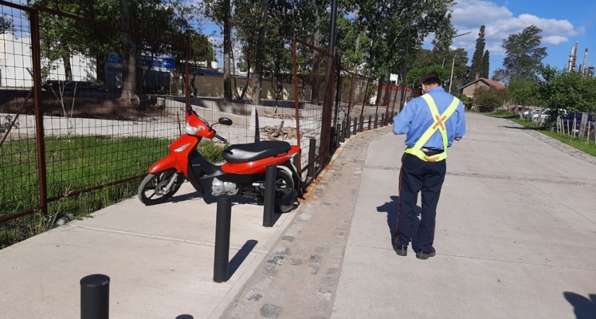 El Municipio recuerda que está prohibido estacionar en la nueva Costanera