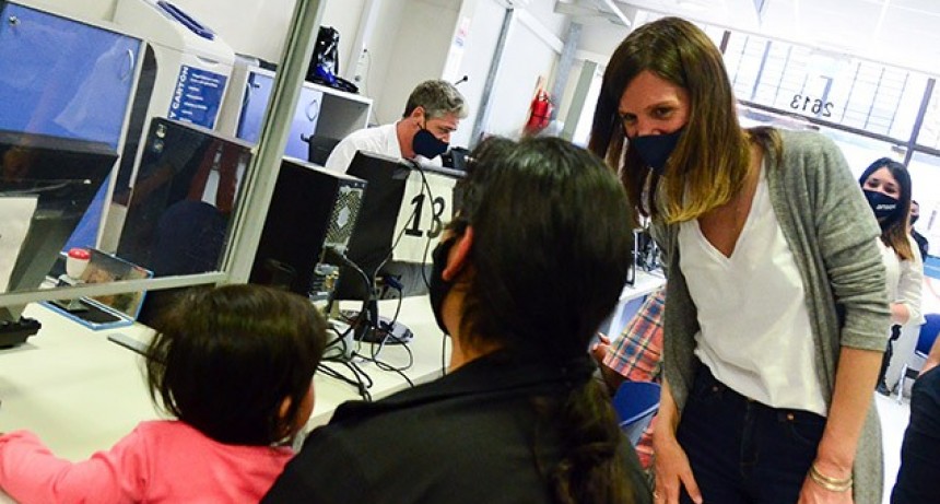 FERNANDA RAVERTA: VAMOS A BUSCAR A LOS 300 MIL CHICOS Y CHICAS DE LA AUH CON LOS MINISTERIOS DE DESARROLLO SOCIAL DE CADA PROVINCIA