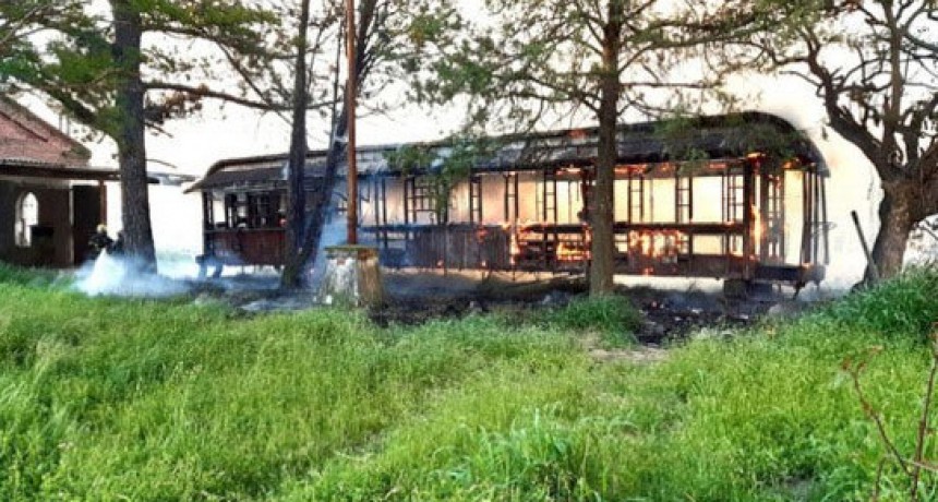 El Museo Ferroviario se expresó sobre el incendio de un vagón en los antiguos talleres