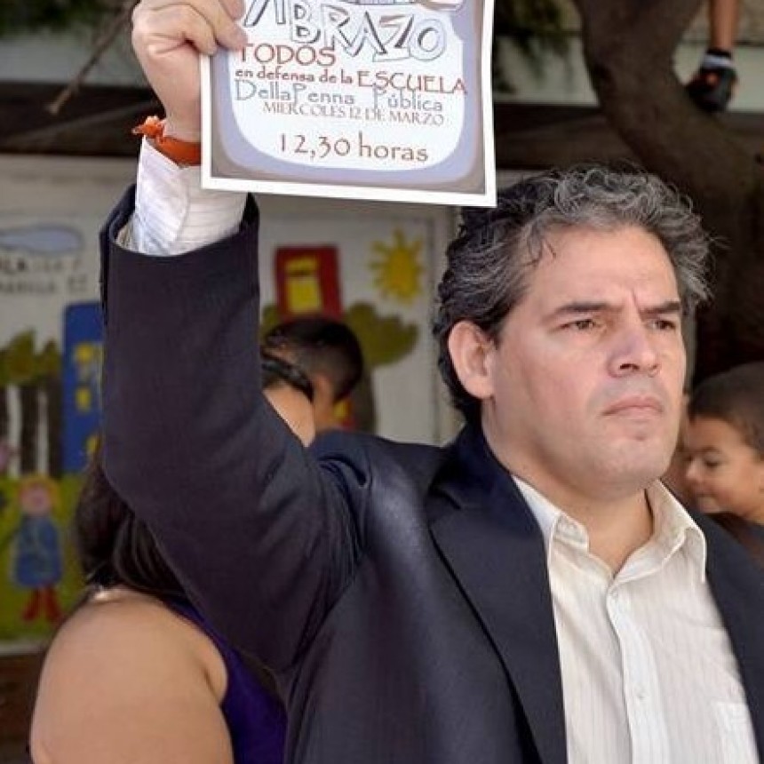 Después de 237 días de Cuarentena, #ASPO y #DISPO, nuestros chic@s y jóvenes están sin clases en la Argentina. 