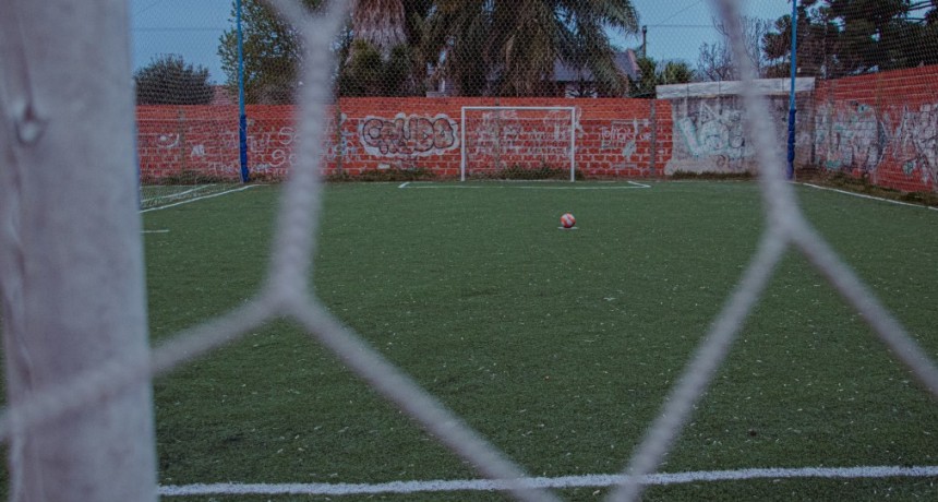 Habilitan gimnasios al aire libre, centros comerciales y personal auxiliar doméstico