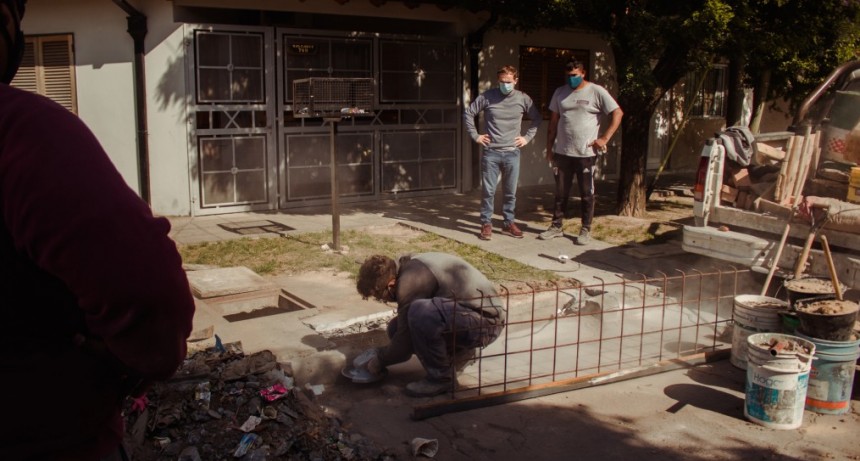 El Municipio repara tapas de bocas de tormenta en distintos puntos de la ciudad