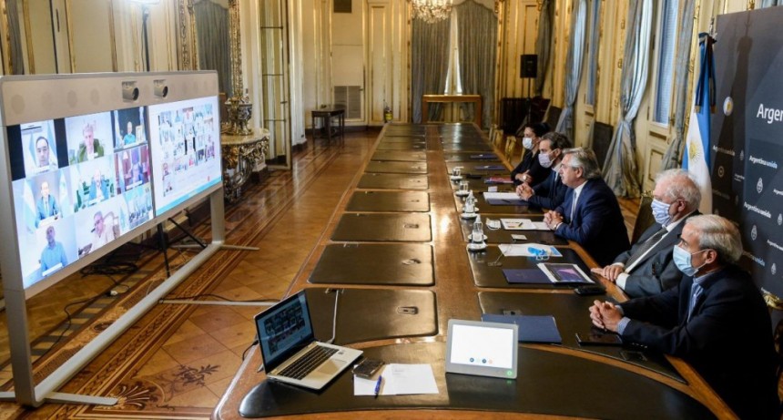 Coronavirus: El Presidente mantuvo una videoconferencia con gobernadores y gobernadoras