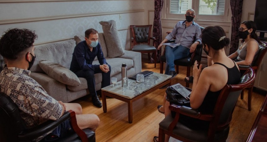 Abella recibió al Colectivo de Trabajadores de Artes del Movimiento Independiente Campana