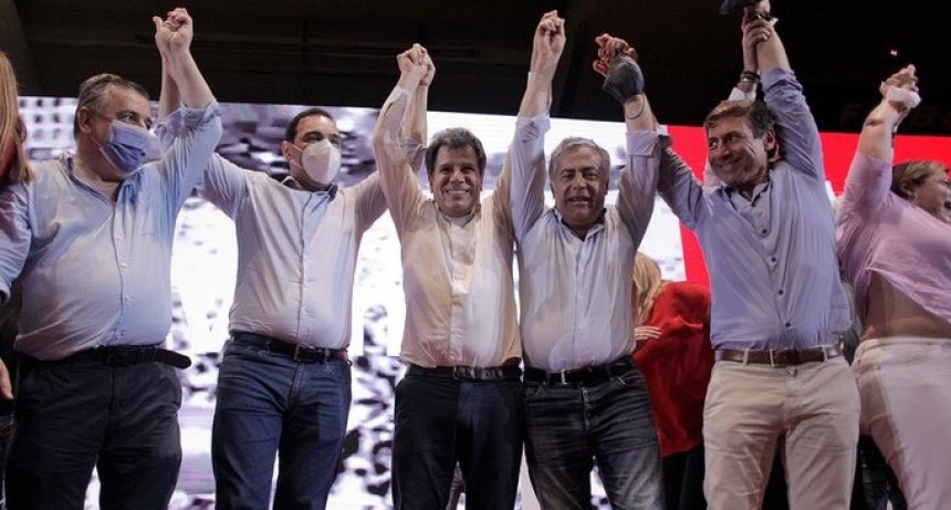 El Radicalismo conmemoró en Ferro los 38 años del histórico triunfo de Raúl Alfonsín