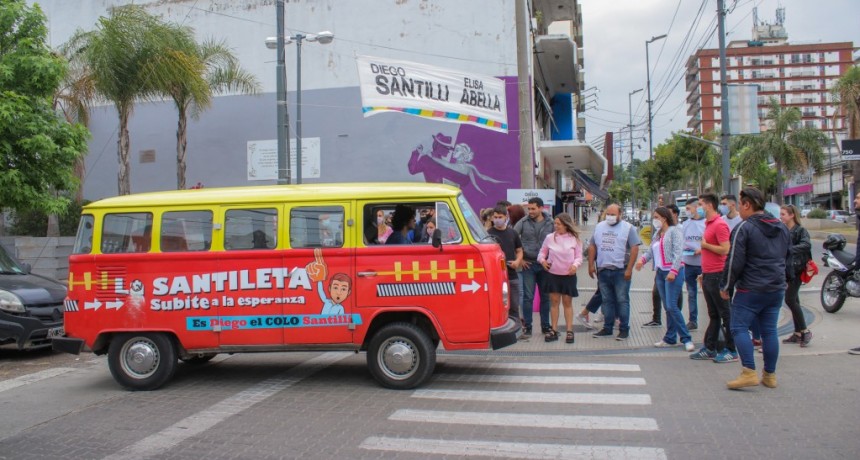 Con mucha alegría La Santileta pasó por Campana