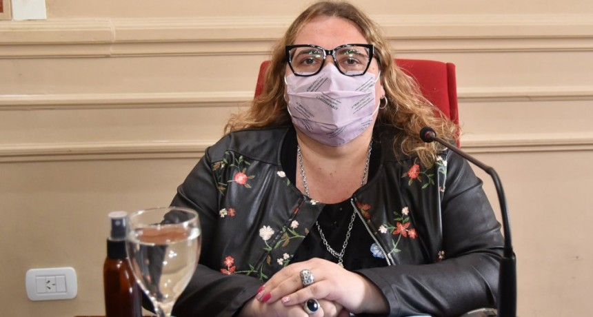 Romina Buzzini al frente de la Presidencia del Honorable Concejo Deliberante