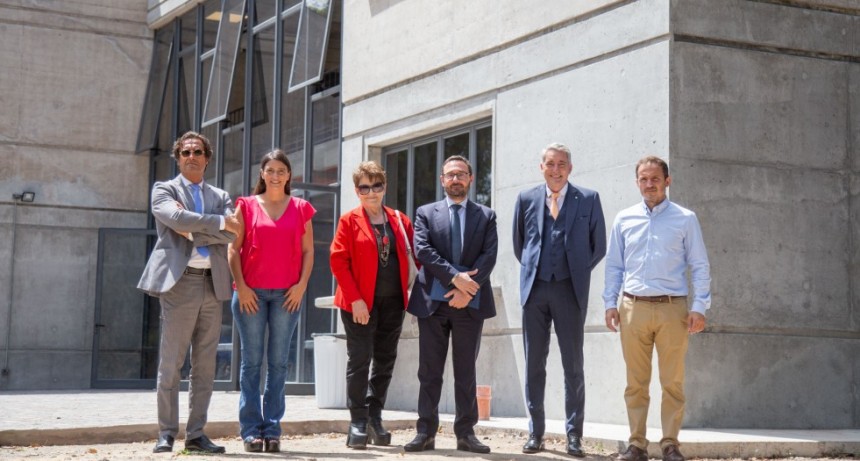 El Intendente y Elisa Abella acompañaron una propuesta educativa del Colegio Dante Alighieri