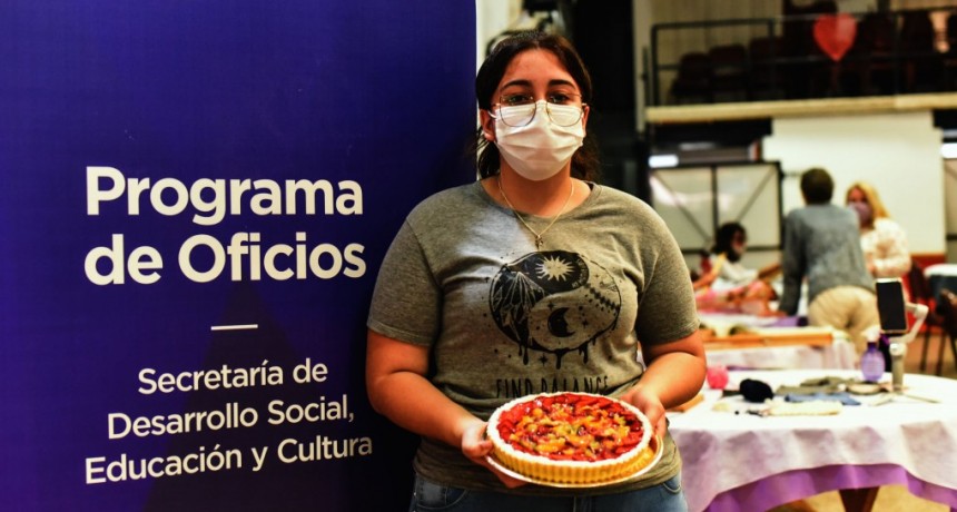 Más de 120 alumnos expusieron en una nueva muestra del Programa Municipal de Oficios