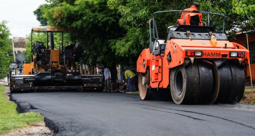 El plan de asfalto ahora avanza por el barrio La Esperanza