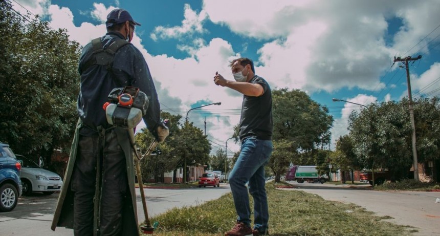 El Intendente anunció un bono de fin de año de $15.000 para los empleados municipales