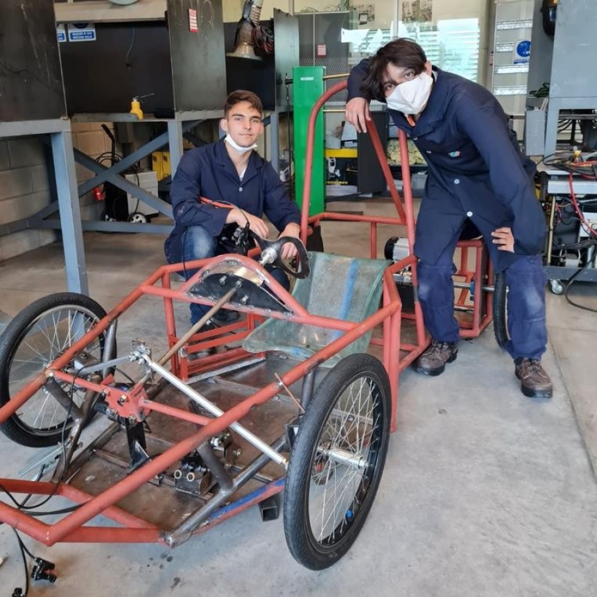 LA ESCUELA ROBERTO ROCCA PRESENTARÁ UN AUTO EN LA PRÓXIMA CARRERA ECO DESAFÍO YPF