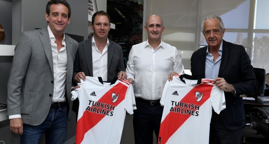 River Plate firmó con Adidas el mejor contrato del fútbol argentino 