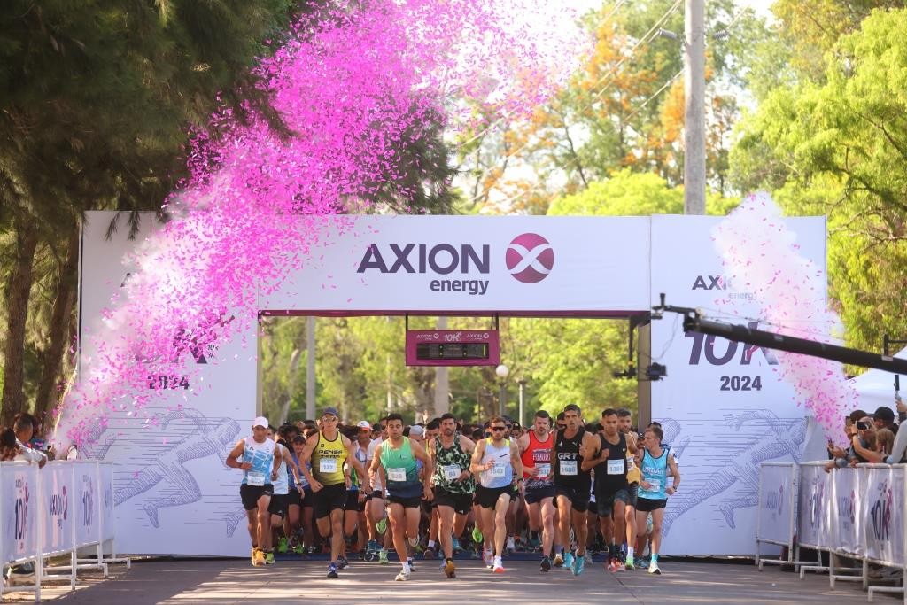 Campana se vistió de magenta: Más de 4000 personas corrieron las calles de la ciudad por la carrera de AXION energy 10K