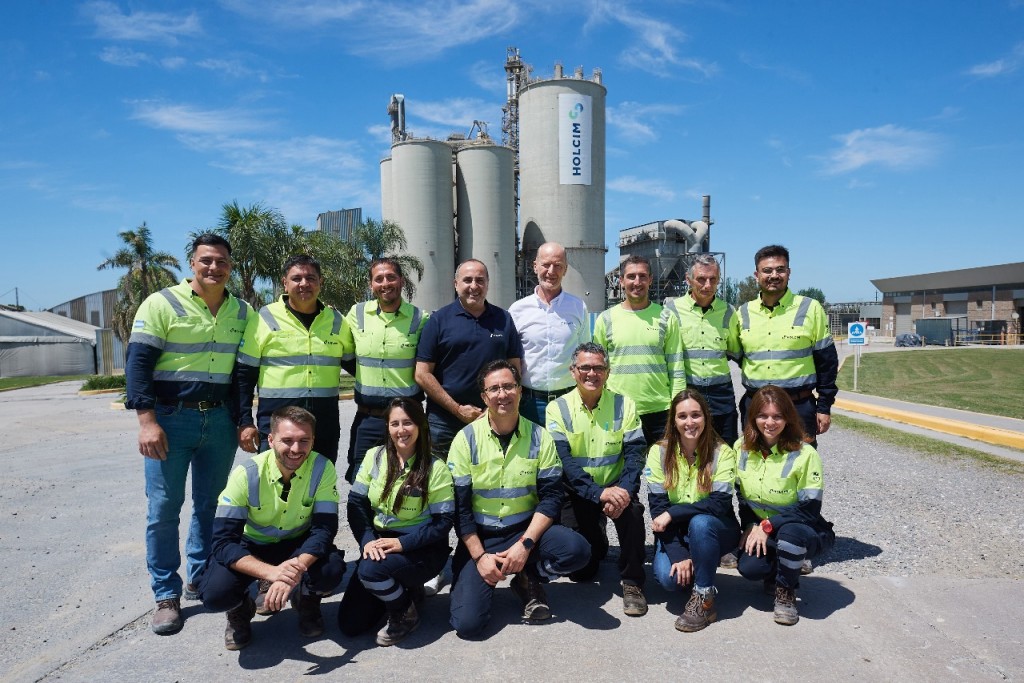 HOLCIM ARGENTINA CELEBRA LOS 25 AÑOS DE SU PLANTA EN CAMPANA 