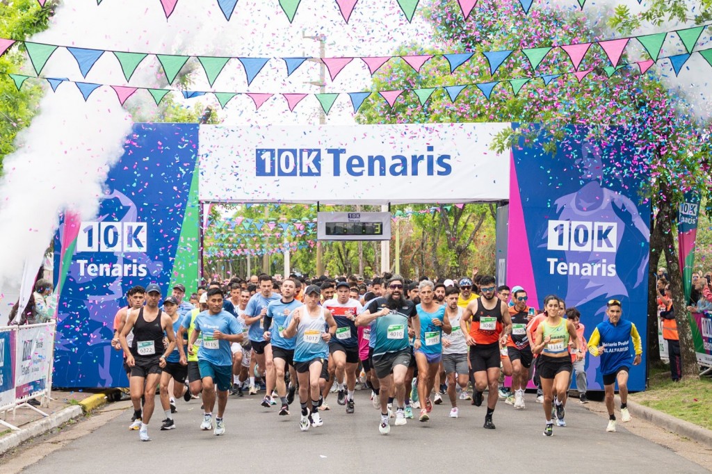 Se entregaron los 10 mil kilos de alimentos no perecederos reunidos en la 10K Tenaris 