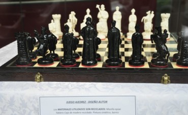 Se exhiben Tableros Artesanales de Ajedrez en la &ldquo;Casa de la Cultura&rdquo;