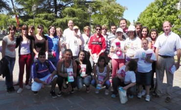 Se realiz&oacute; una entrega de folleter&iacute;a sobre Instituciones y actividades vinculadas a la Discapacidad